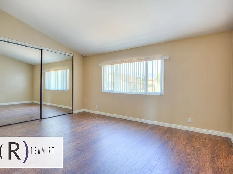 555 Azusa Ave #32 — Photo 28