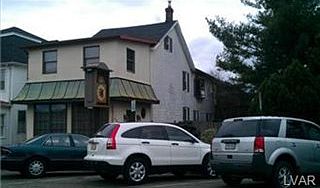 2nd image of 1614 Washington St