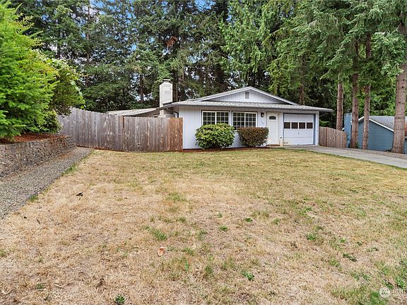 3rd image of 762 NW Firglade Drive