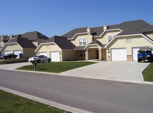 16020 Prairie Way, Basehor, KS 66007