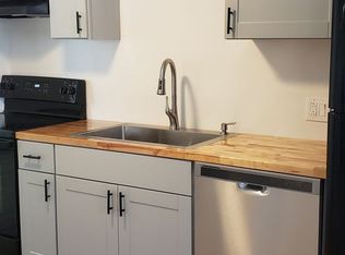61 Pleasant St APT 3, Gardiner, ME 04345