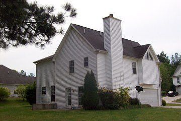 http://www.propertyboss.net/CustomerImages/EXCALIBR_92531/media/Properties/170%20Parkside%20Dr%20(23
