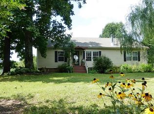 221 Royall Rd, Thurmond, NC 28683