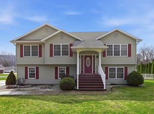330 Hillcrest Dr, Sayre, PA 18840