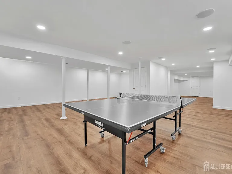 88 W Countryside Dr — Photo 22