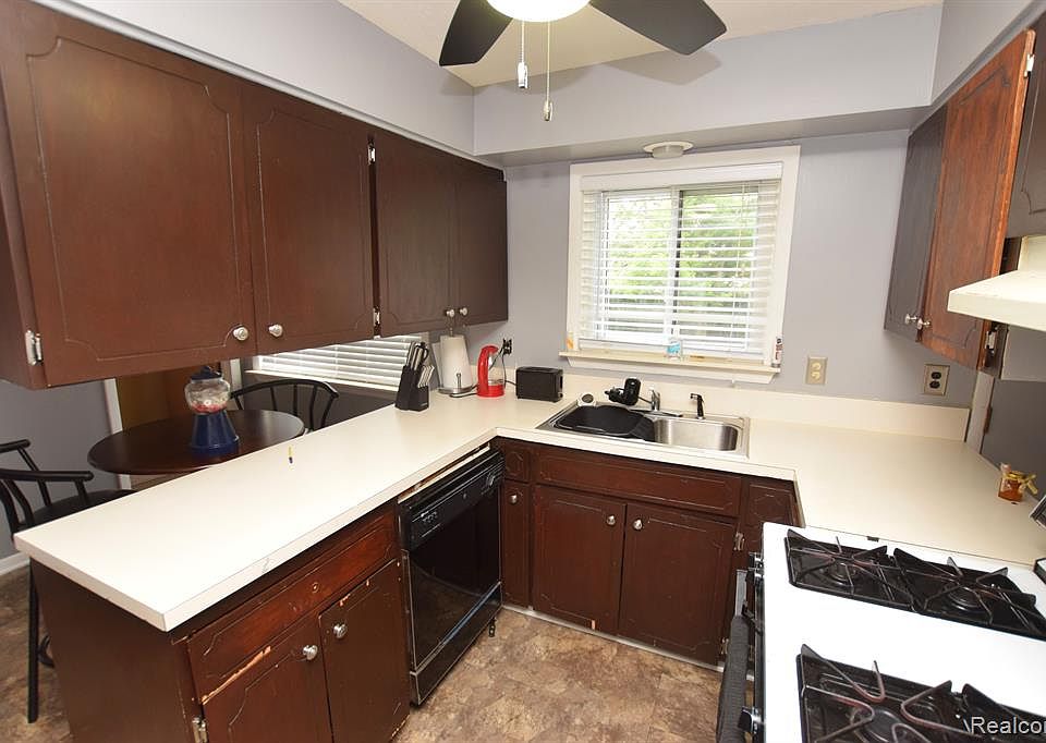 Kitchen Flint Michigan Matttroy