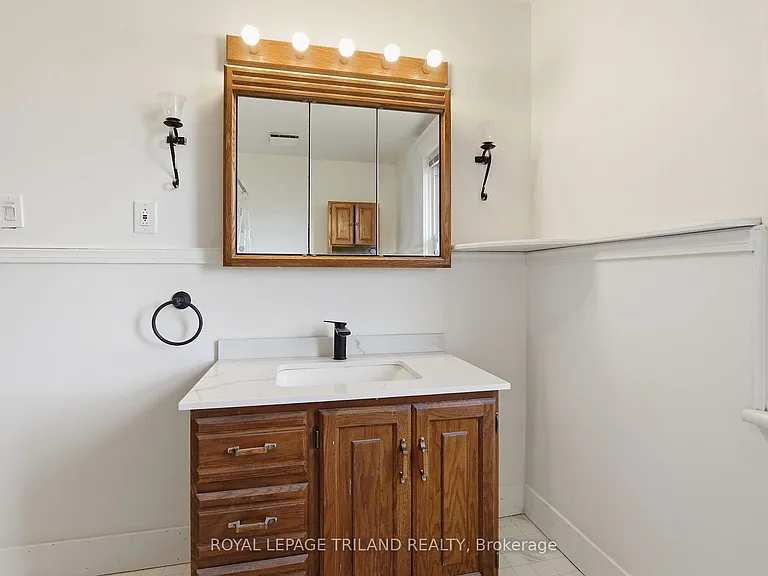 22 Mitchell St #1 — Photo 11