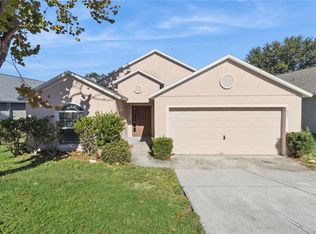 1055 Bluegrass Dr, Groveland, FL 34736