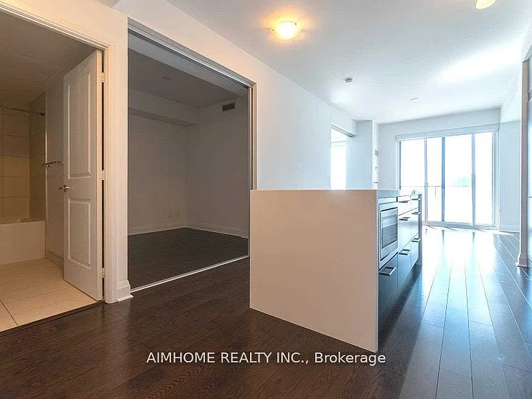 1080 Bay St #1506 — Photo 10