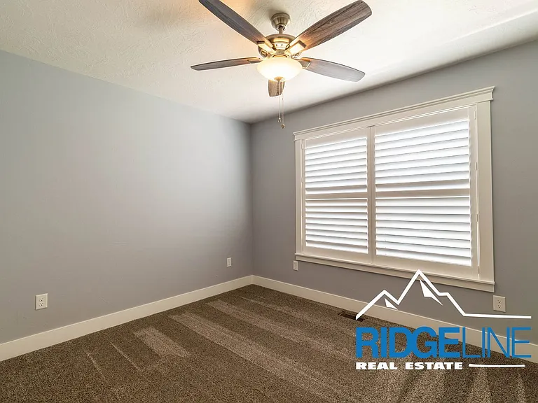 109 Choteau Ave NE — Photo 18