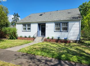 607 7th St, Springfield, OR 97477