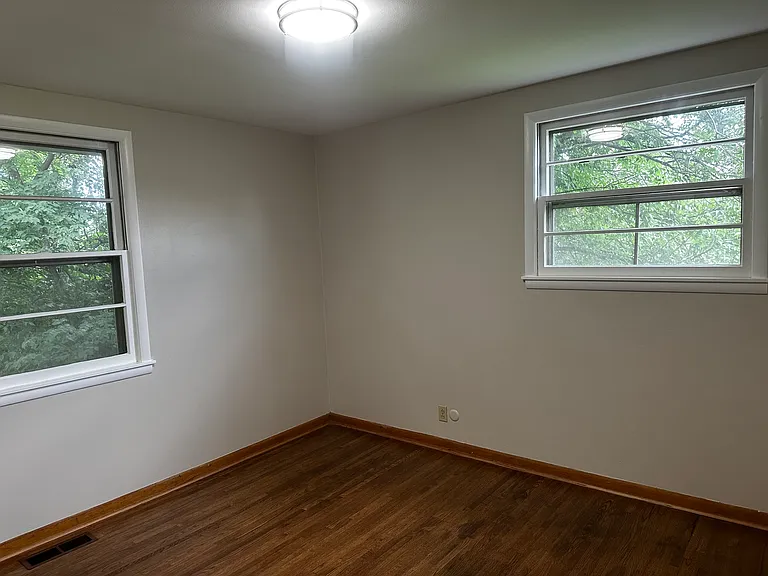 3834 Plantation Dr — Photo 9