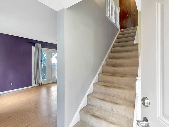 4th image of 7558 Knights Knoll Ct
