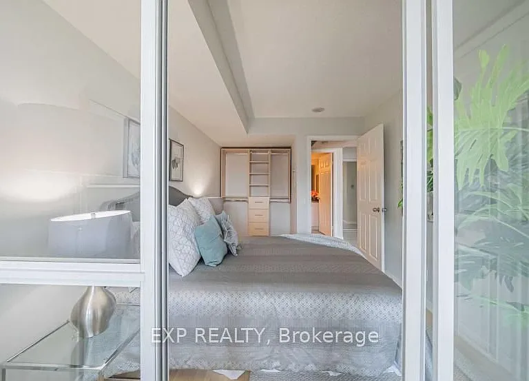 28 Harrison Garden Blvd #1112 — Photo 24