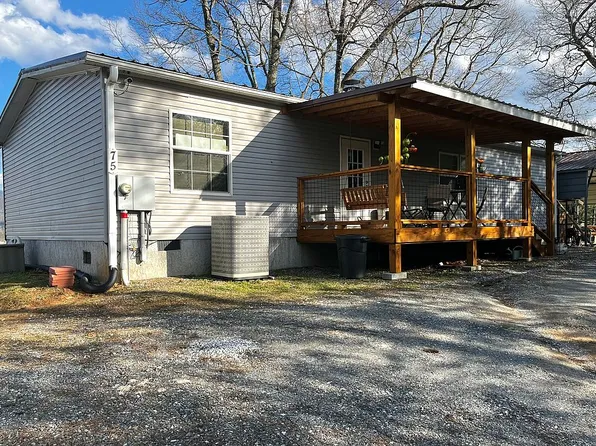 75 Woody Rd, Robbinsville, NC 28771