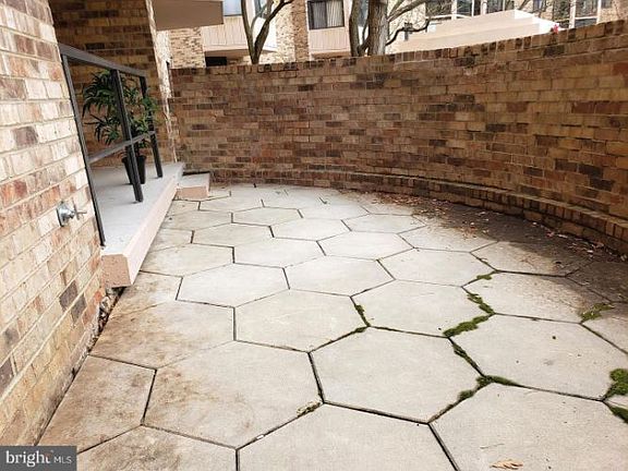 5th image of 5904 Mount Eagle Dr Unit 107B