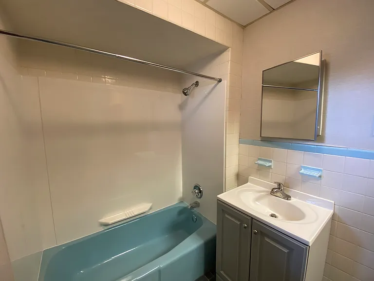 2719 W Main St #D — Photo 9