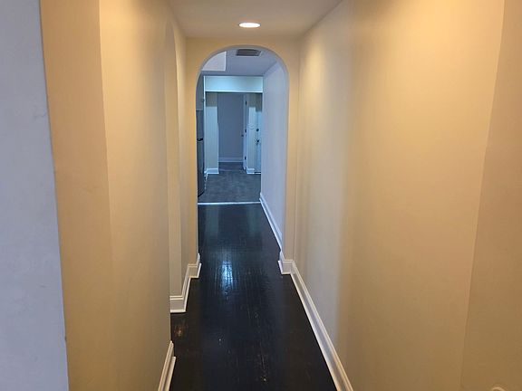 5th image of 8330 S Maryland Ave #540030BC2