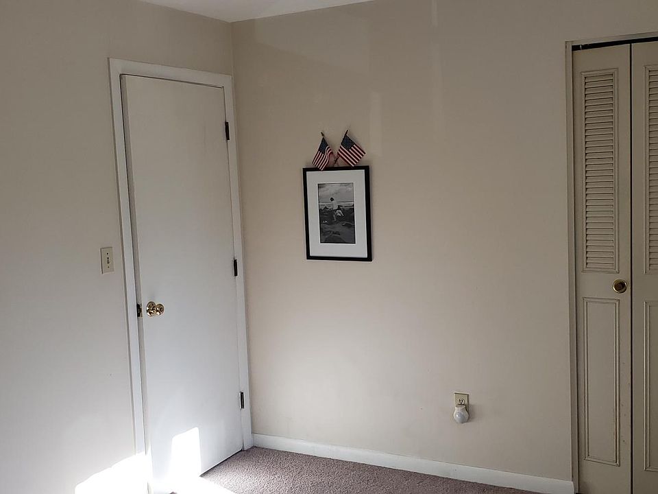The second bedroom.