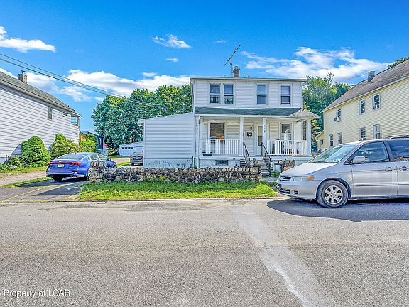 2nd image of 112 Regal St
