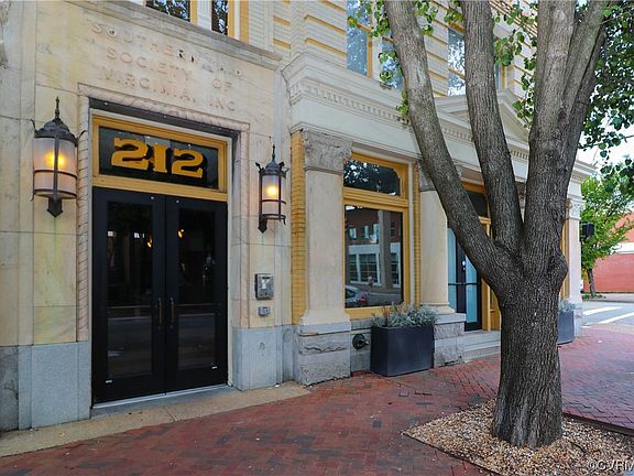 3rd image of 212 E Clay St #U4d