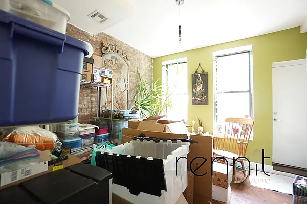 Rented by Rennit Inc. | media 2