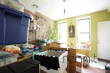 Rented by Rennit Inc.