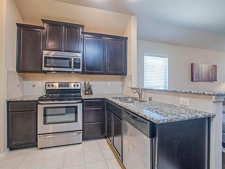 8905 Deadwood Ln — Photo 8