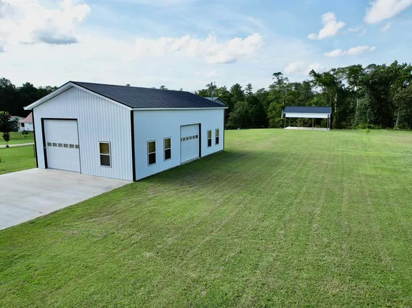 11 Gulley Ln., Salters, SC 29590