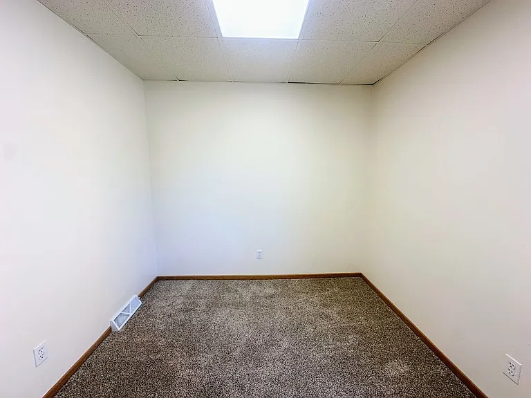 614 Chicago St — Photo 11
