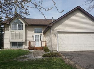 6280 36th St N, Oakdale, MN 55128