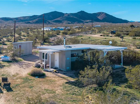 437 Mallow Rd, Yucca Valley, CA 92284