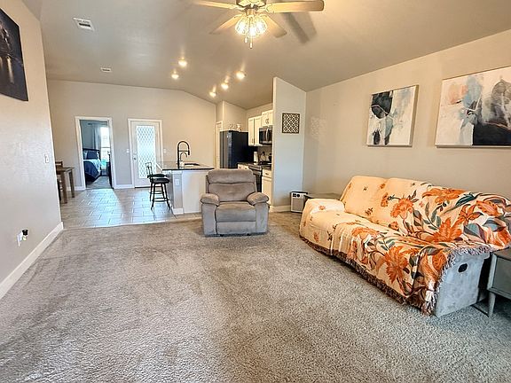 5th image of 116 Pioneer Cir