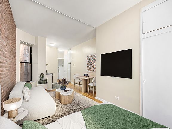 3rd image of 331 E 33rd St APT 3C
