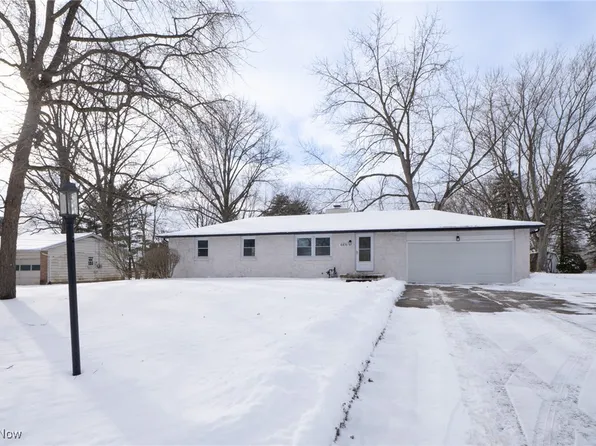 6835 William Tell Ave NW, North Canton, OH 44720