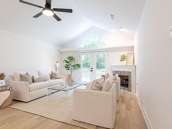 5th image of 4000 Forsythe Park Cir