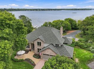 3143 Lafayette Ridge Rd, Wayzata, MN 55391