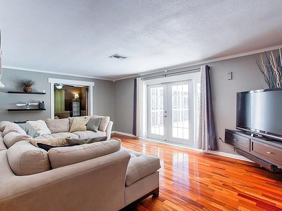 5th image of 4703 Redfern Dr