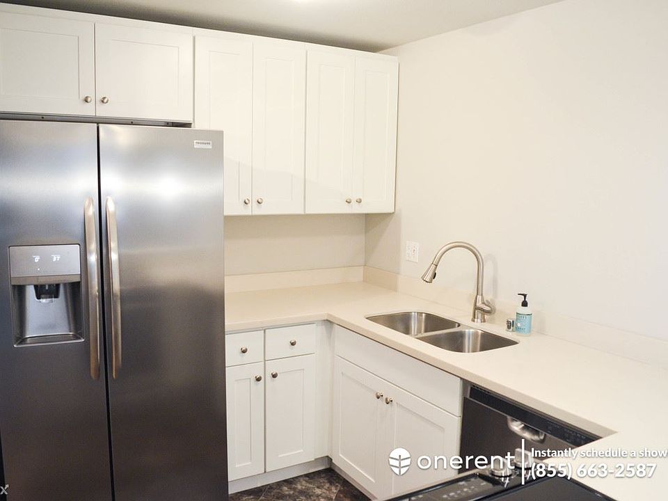 1st image of 12700 NE 116th St #12-A
