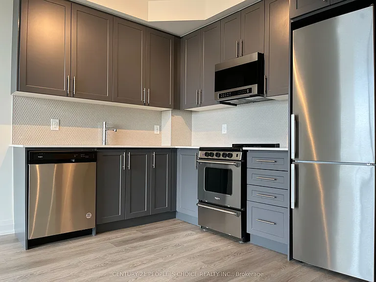 212 King William St #1023 — Photo 18