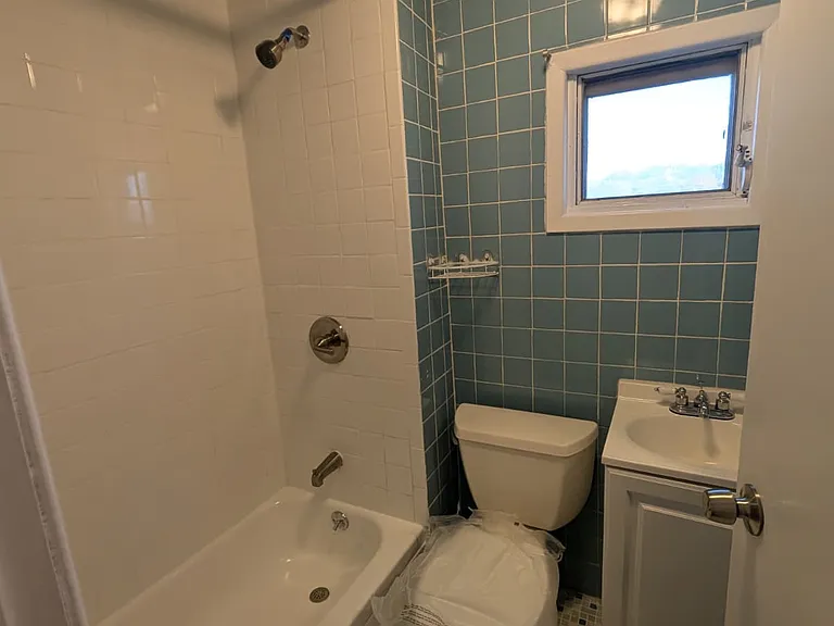 167 Johnson Ave — Photo 10