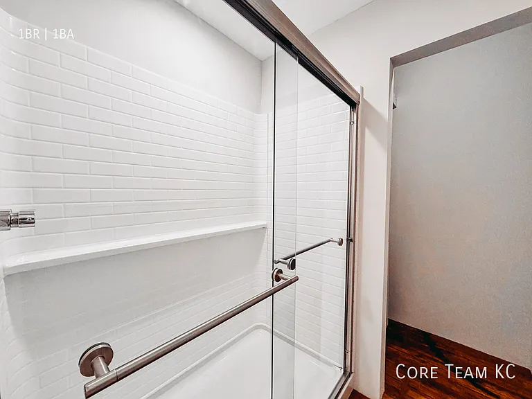 Harvey Dutton Lofts — Photo 29