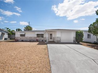 1126 Landau St, Holiday, FL 34690