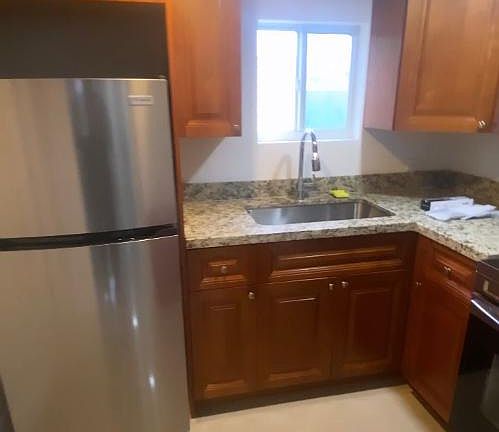 5th image of 3981 NW 194th St