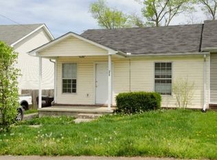 238 Maple Leaf Ln, Nicholasville, KY 40356