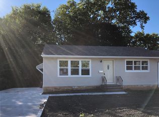 1165 Douglas Ave, Aurora, IL 60505