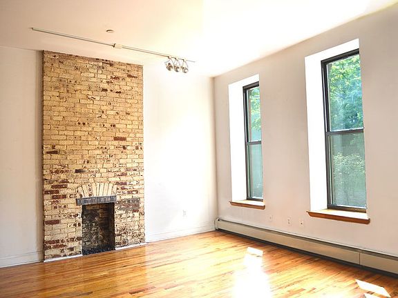 3rd image of 366 St Nicholas Ave APT 5