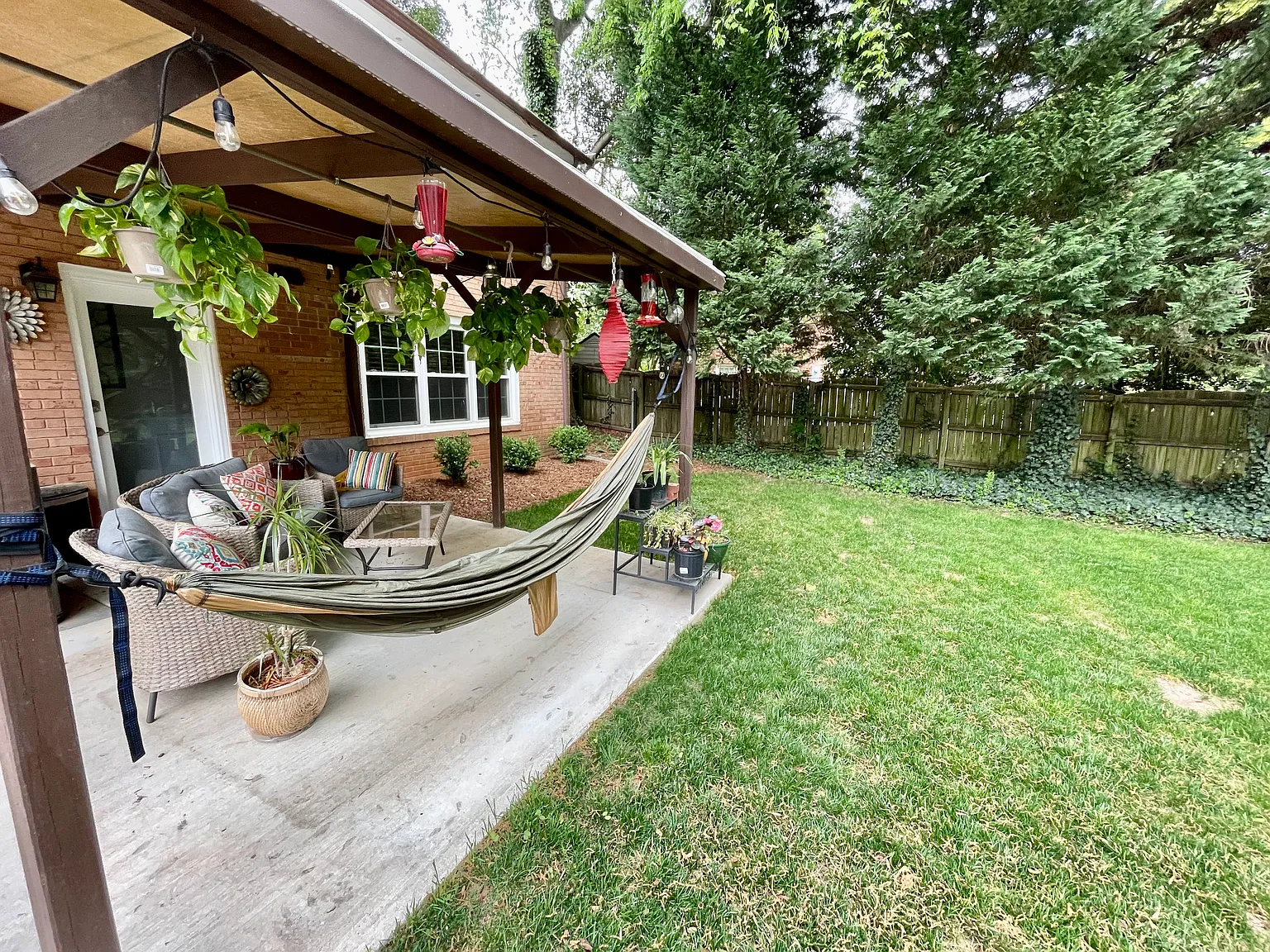 E Woodlawn Rd, Charlotte — Photo 2