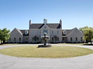 810 Woods Rd, Headland, AL 36345