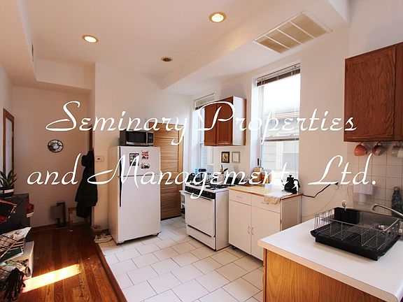 3rd image of 1432 N Paulina St Rear 2R